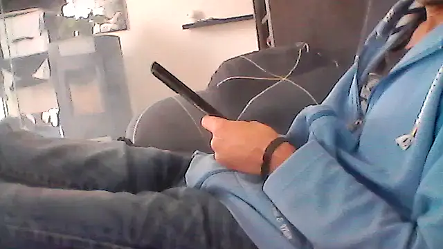 Snapshot of mickzizi chatting on 10/09/25, 10:16 mickzizi online show from 10/09/25, 10:16