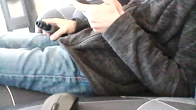 Snapshot of mickzizi chatting on 09/30/25, 07:47 mickzizi online show from 09/30/25, 07:47