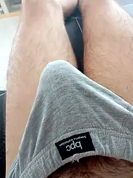 mickzizi online show from 05/07/26, 11:46
