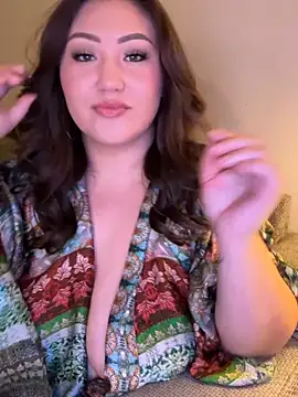 RosieDixx online show from 04/10/26, 05:14