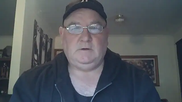 Snapshot of HOTANAL chatting on 09/29/25, 10:59 HOTANAL online show from 09/29/25, 10:59