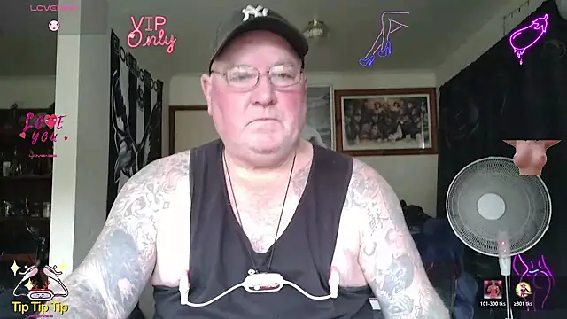 Snapshot of HOTANAL chatting on 07/11/26, 03:29 HOTANAL online show from 07/11/26, 03:29
