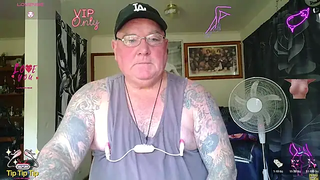Snapshot of HOTANAL chatting on 06/14/26, 02:24 HOTANAL online show from 06/14/26, 02:24