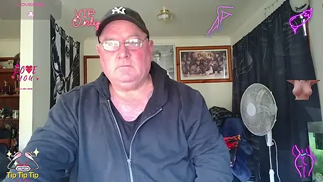 Snapshot of HOTANAL chatting on 07/08/26, 02:24 HOTANAL online show from 07/08/26, 02:24