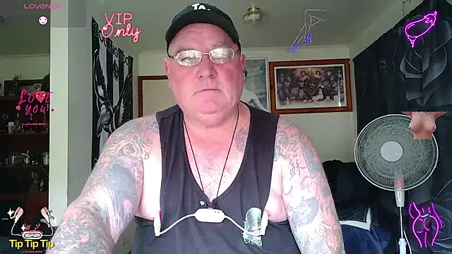 Snapshot of HOTANAL chatting on 05/27/26, 02:08 HOTANAL online show from 05/27/26, 02:08