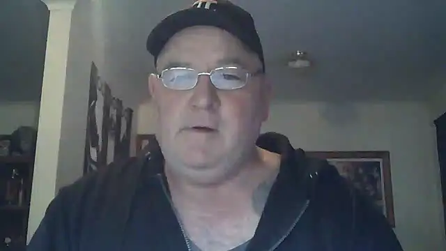 Snapshot of HOTANAL chatting on 09/25/25, 10:05 HOTANAL online show from 09/25/25, 10:05