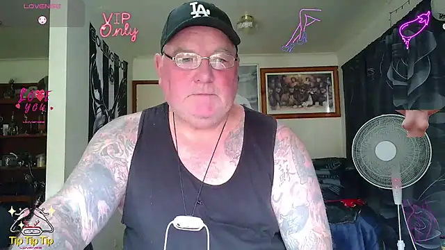 Snapshot of HOTANAL chatting on 06/05/26, 02:27 HOTANAL online show from 06/05/26, 02:27
