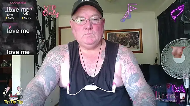 Snapshot of HOTANAL chatting on 05/19/26, 01:56 HOTANAL online show from 05/19/26, 01:56