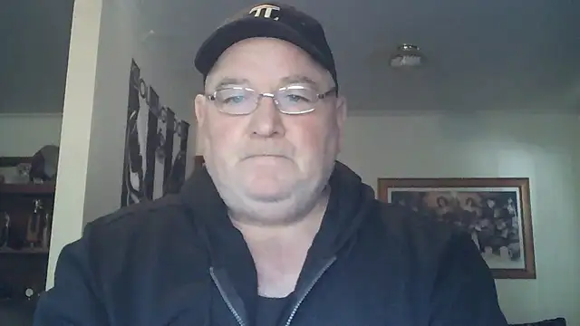 Snapshot of HOTANAL chatting on 09/27/25, 11:33 HOTANAL online show from 09/27/25, 11:33