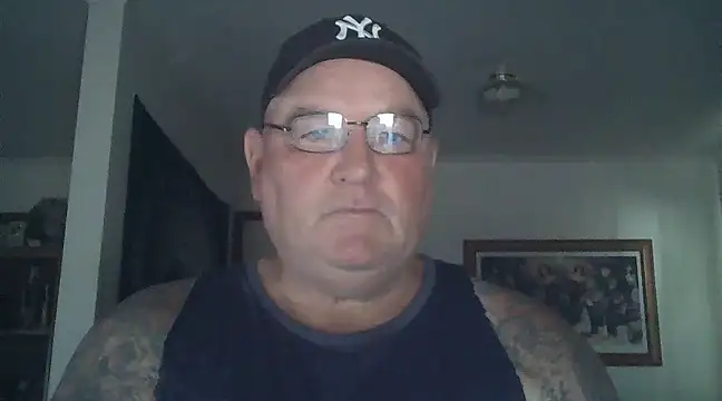 Snapshot of HOTANAL chatting on 03/19/25, 01:43 HOTANAL online show from 03/19/25, 01:43