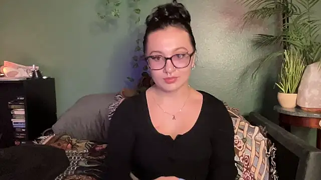 Snapshot of sweetandwet_daddy chatting on 10/01/25, 12:53 sweetandwet daddy online show from 10/01/25, 12:53