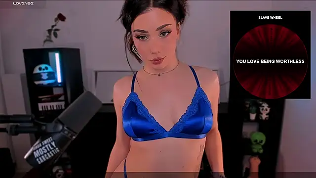 SofiRusselle online show from 01/10/26, 07:31