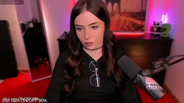 Snapshot of SofiRusselle chatting on 03/19/26, 05:57 SofiRusselle online show from 03/19/26, 05:57