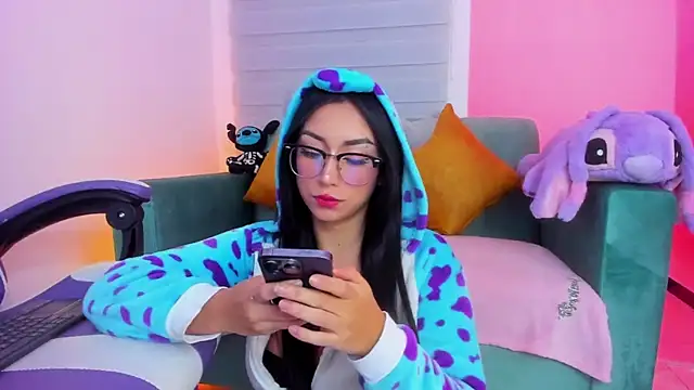 sophie cute66 online show from 12/16/25, 06:39