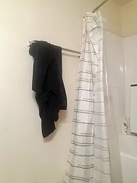 Snapshot of yellowwetfox chatting on 02/08/26, 05:32 yellowwetfox online show from 02/08/26, 05:32