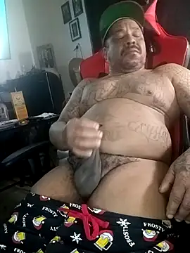 Snapshot of yellowwetfox chatting on 03/13/25, 09:21 yellowwetfox online show from 03/13/25, 09:21