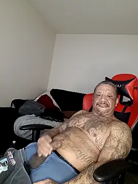 Snapshot of yellowwetfox chatting on 02/17/26, 02:36 yellowwetfox online show from 02/17/26, 02:36