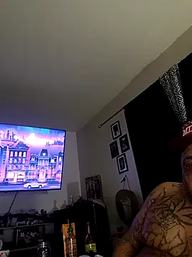 Snapshot of yellowwetfox chatting on 03/10/25, 01:12 yellowwetfox online show from 03/10/25, 01:12