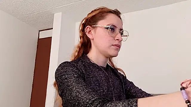 Snapshot of Juls_winter_ chatting on 02/04/26, 05:30 Juls winter online show from 02/04/26, 05:30