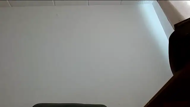Snapshot of Juls_winter_ chatting on 06/18/26, 06:35 Juls winter online show from 06/18/26, 06:35