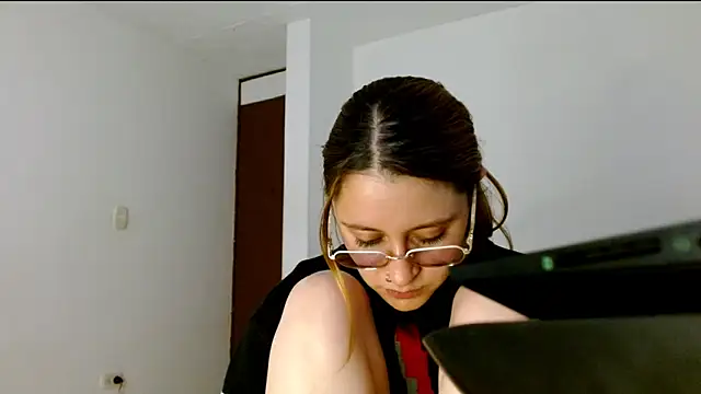 Juls winter  online show from 03/07/26, 08:58