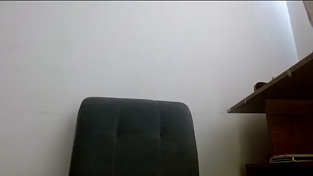 Juls winter  online show from 05/13/26, 07:10