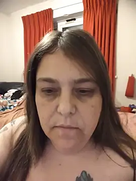HouseWifeWhore Milf online show from 06/06/26, 02:28