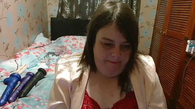 HouseWifeWhore Milf online show from 12/19/25, 09:11