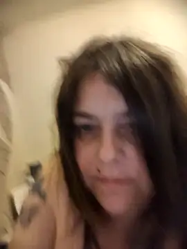 HouseWifeWhore Milf online show from 05/17/26, 03:06