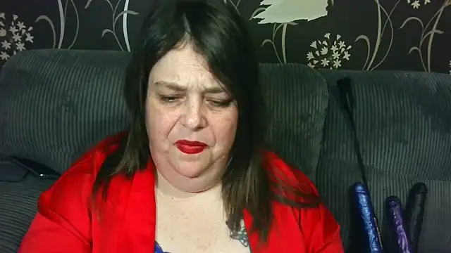 HouseWifeWhore Milf online show from 04/05/26, 12:50