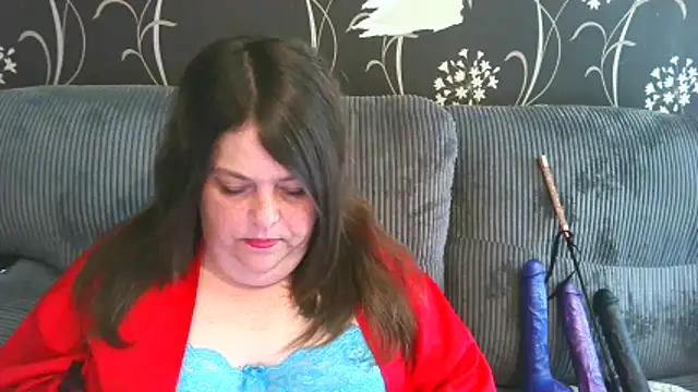 HouseWifeWhore Milf online show from 04/19/26, 01:34