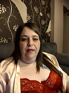 HouseWifeWhore Milf online show from 04/24/26, 09:39