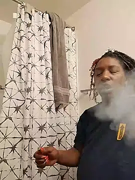 markquanna online show from 10/28/25, 07:29