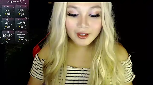 Snapshot of stacey_wills44 chatting on 01/30/25, 12:37 stacey wills44 online show from 01/30/25, 12:37