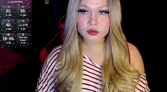 Snapshot of stacey_wills44 chatting on 03/03/25, 12:12 stacey wills44 online show from 03/03/25, 12:12