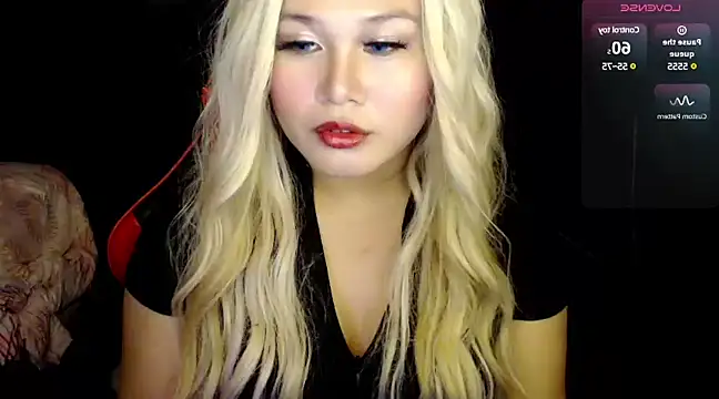 Snapshot of stacey_wills44 chatting on 01/18/25, 01:30 stacey wills44 online show from 01/18/25, 01:30