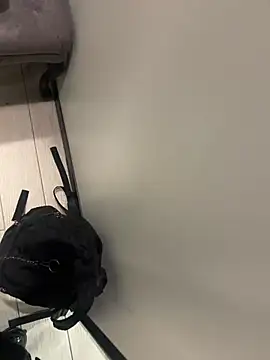 CrazzyChicks online show from 03/11/26, 06:40