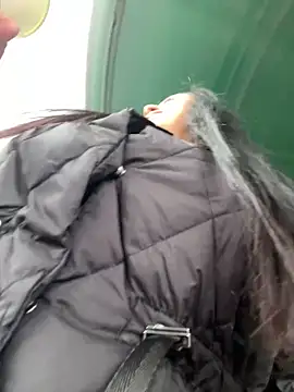 CrazzyChicks online show from 04/15/26, 08:20