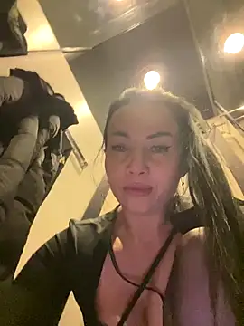 CrazzyChicks online show from 01/09/26, 07:15