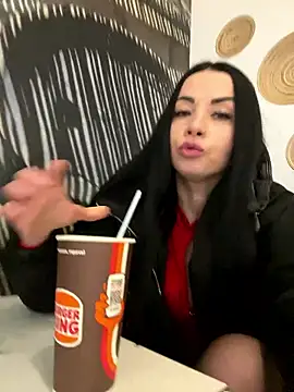 CrazzyChicks online show from 01/15/26, 05:33