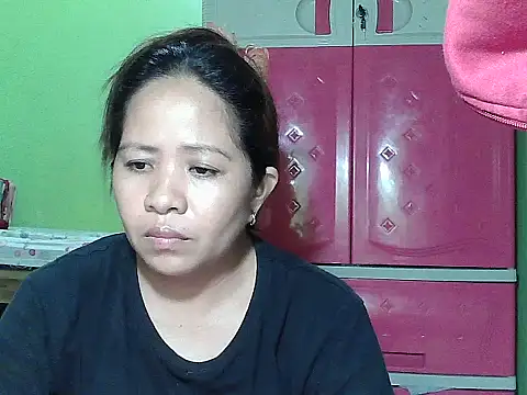 Snapshot of sweetlady_pinay chatting on 09/28/25, 06:53 sweetlady pinay online show from 09/28/25, 06:53