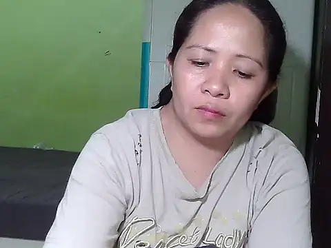 Snapshot of sweetlady_pinay chatting on 10/27/25, 10:27 sweetlady pinay online show from 10/27/25, 10:27