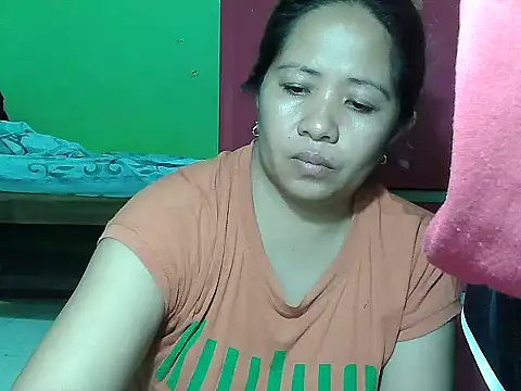 Snapshot of sweetlady_pinay chatting on 09/23/25, 01:01 sweetlady pinay online show from 09/23/25, 01:01
