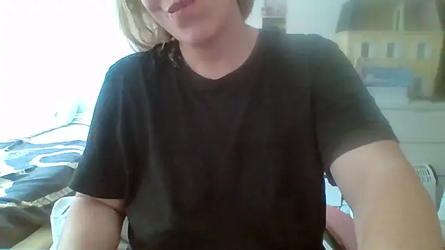 BondageGirl35 online show from 03/25/26, 04:50