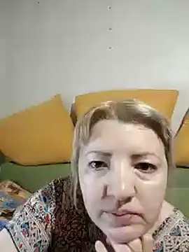 Snapshot of stefanyharper16 chatting on 11/04/25, 07:28 stefanyharper16 online show from 11/04/25, 07:28