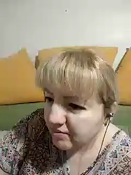 Snapshot of stefanyharper16 chatting on 10/07/25, 02:23 stefanyharper16 online show from 10/07/25, 02:23