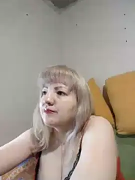 stefanyharper16 online show from 11/30/25, 11:55