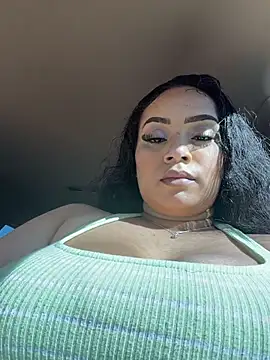 Snapshot of CarmelaAnthony chatting on 03/01/26, 05:46 CarmelaAnthony online show from 03/01/26, 05:46