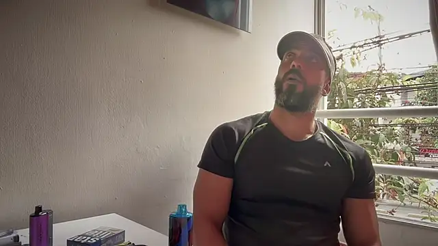 romeolovedark online show from 12/16/25, 09:41