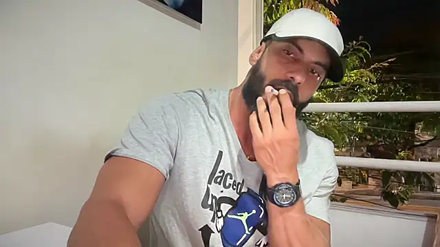 romeolovedark online show from 06/17/26, 02:33